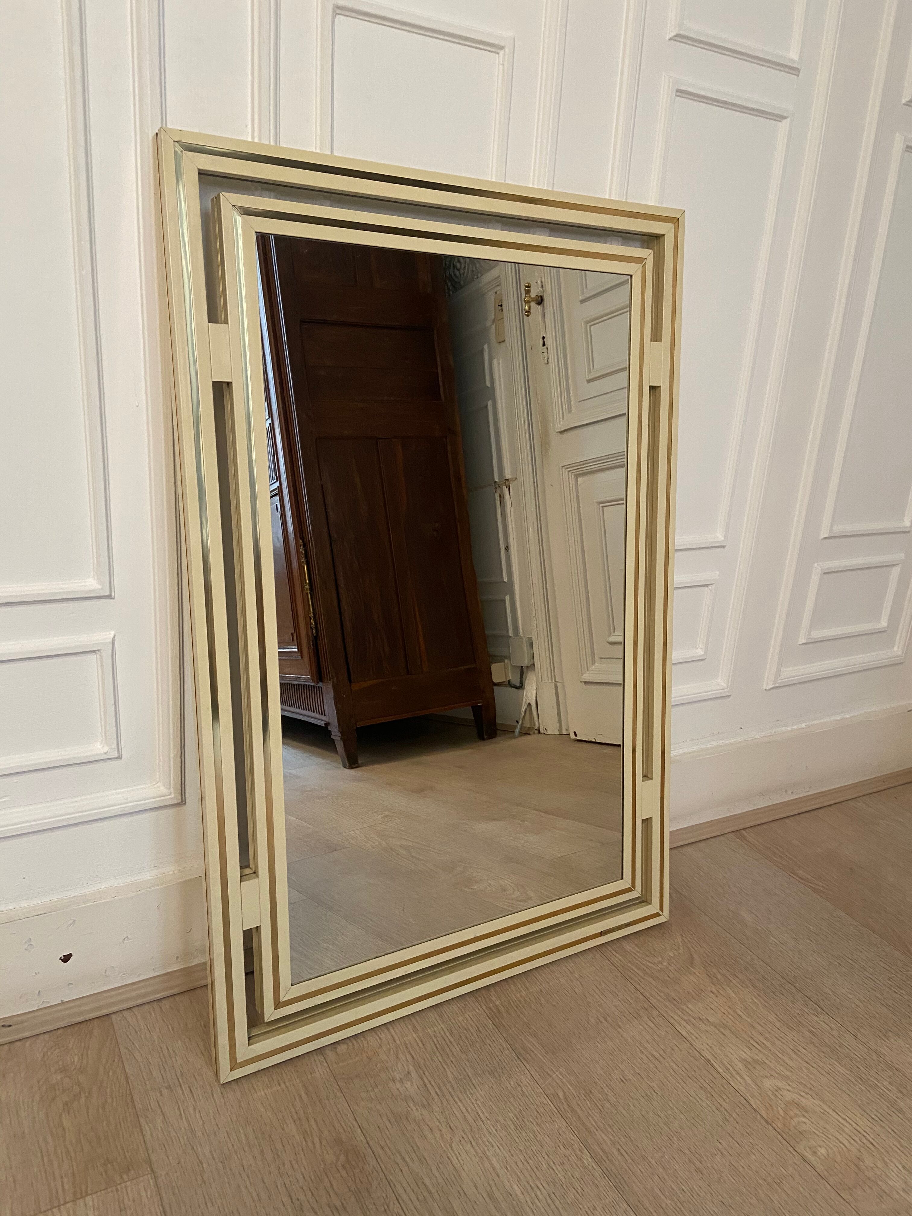 Miroir Pierre Vandel en alu blanc, Paris, 1970 - 90x60cm