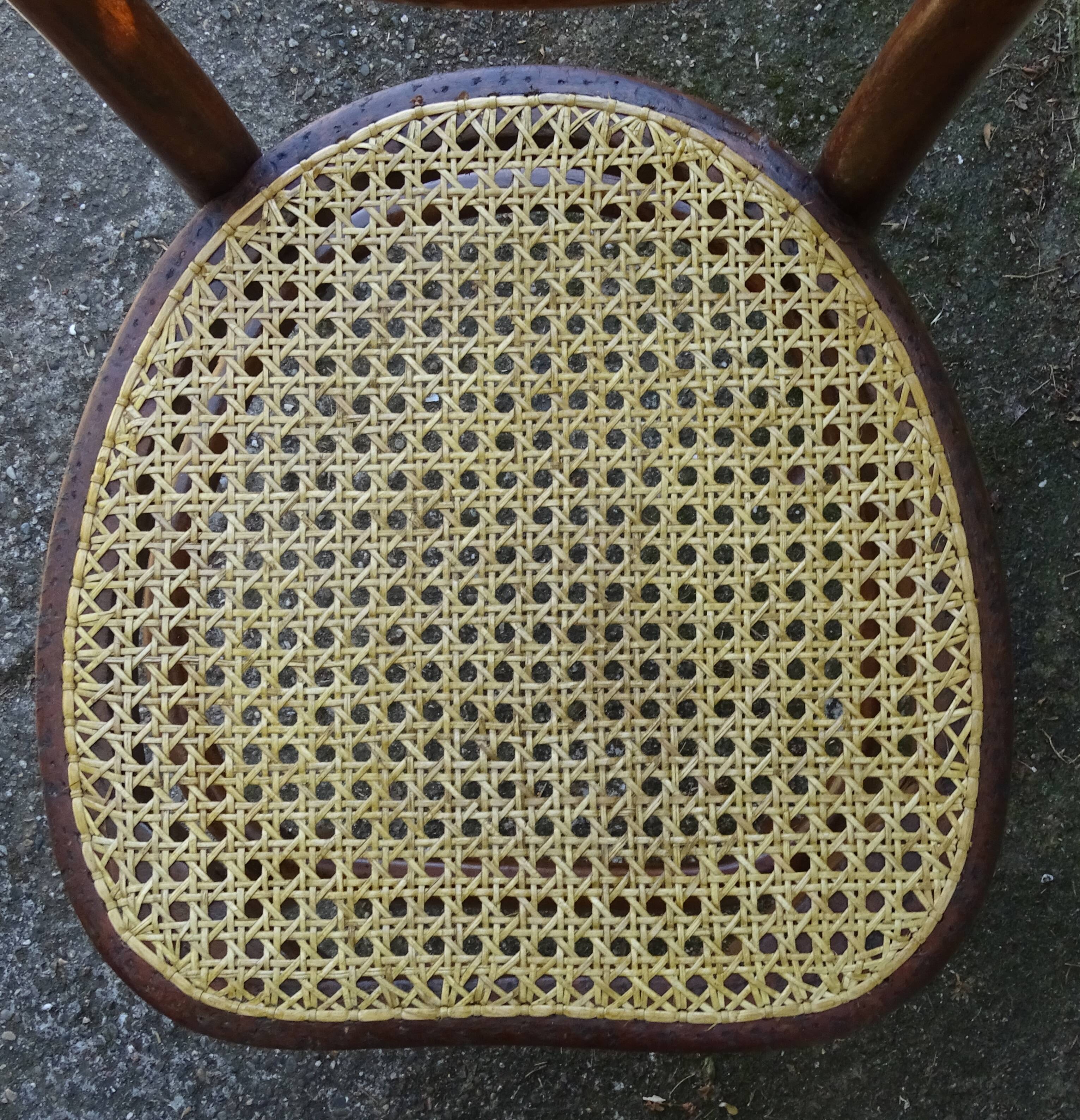 Fake pair of caned bistro chairs, Kohn and Mundus, circa 1910 - no Thonet.