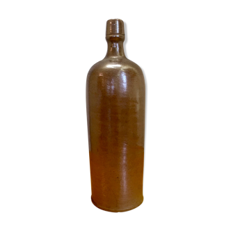 Maroon vernissé sandstone bottle
