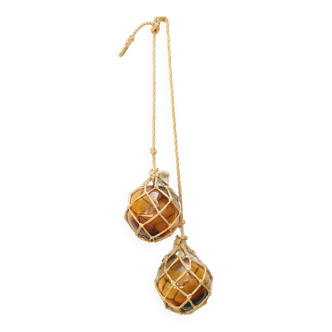 Paire de flotteurs de pêche boules en verre ambré et corde