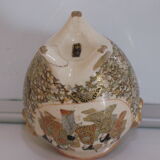Tripod vase