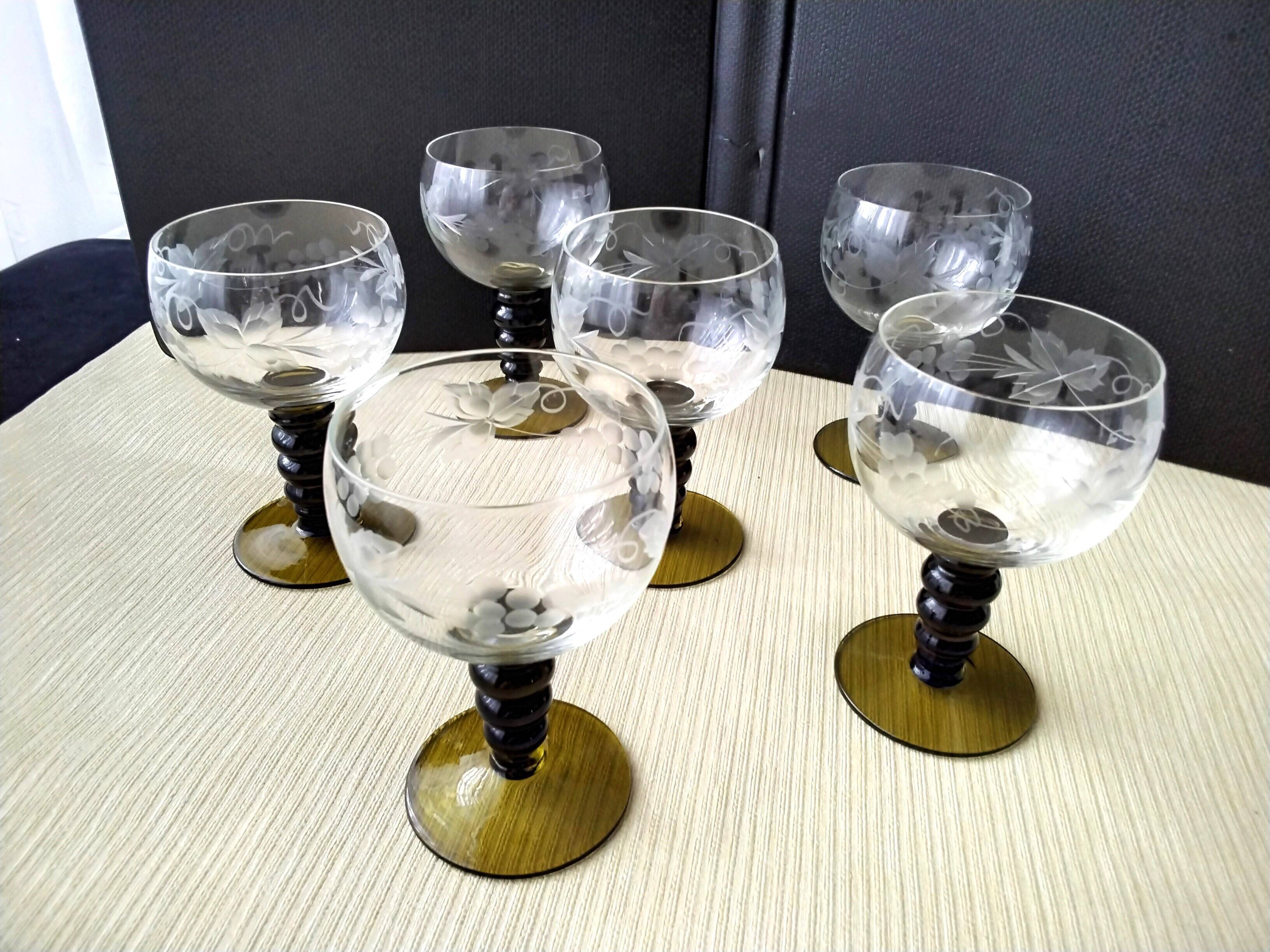 6 Alsace white wine glasses with engraved grape cluster decoration