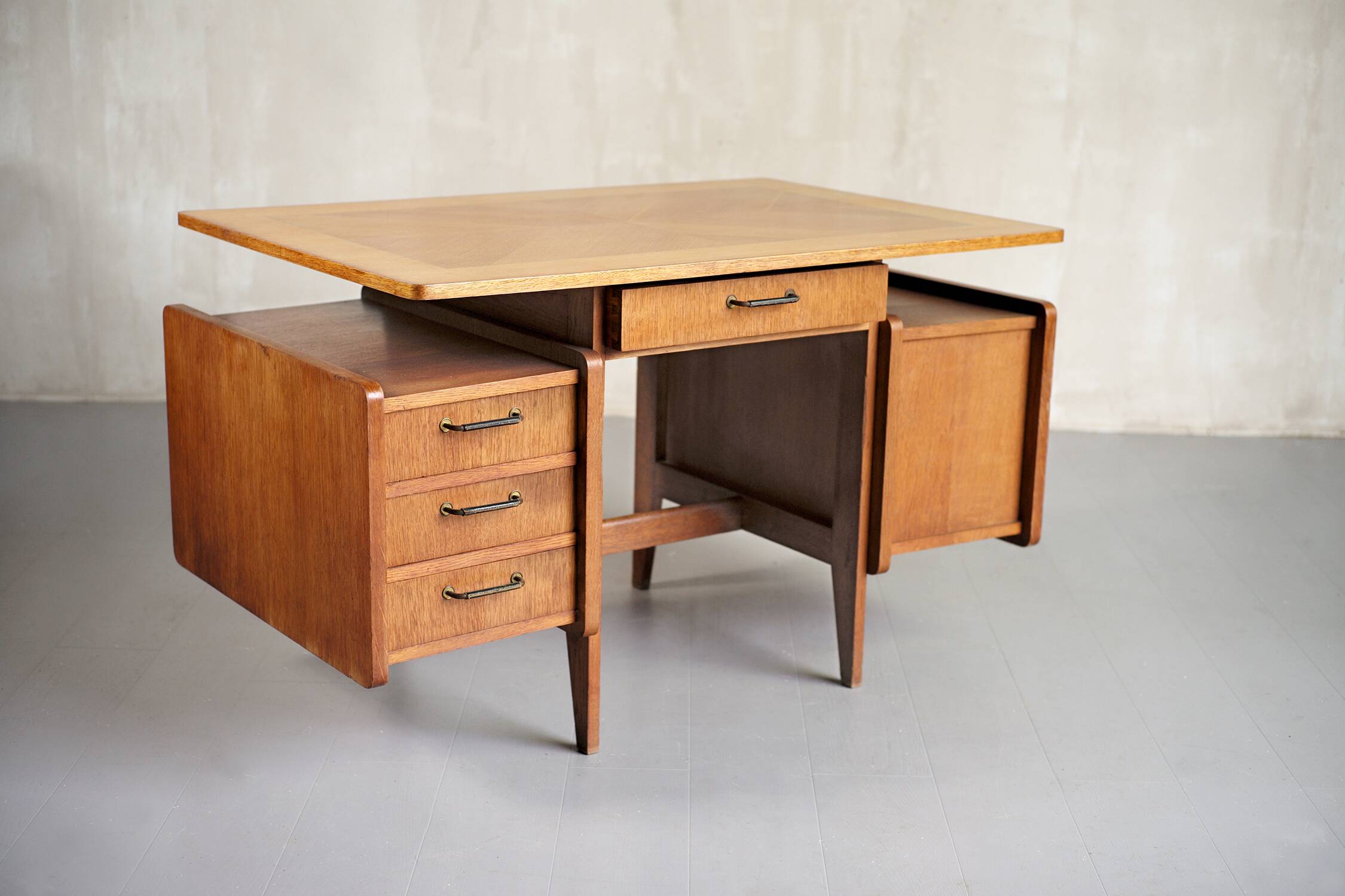 Bureau double à poignées gainées, France 1950