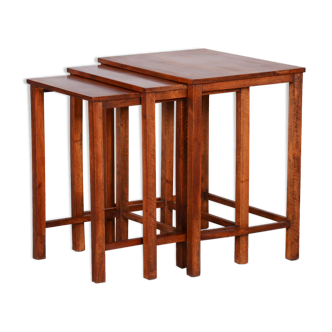 Ensemble de 3 tables gigognes fabriquées en Tchéquie des années 1930