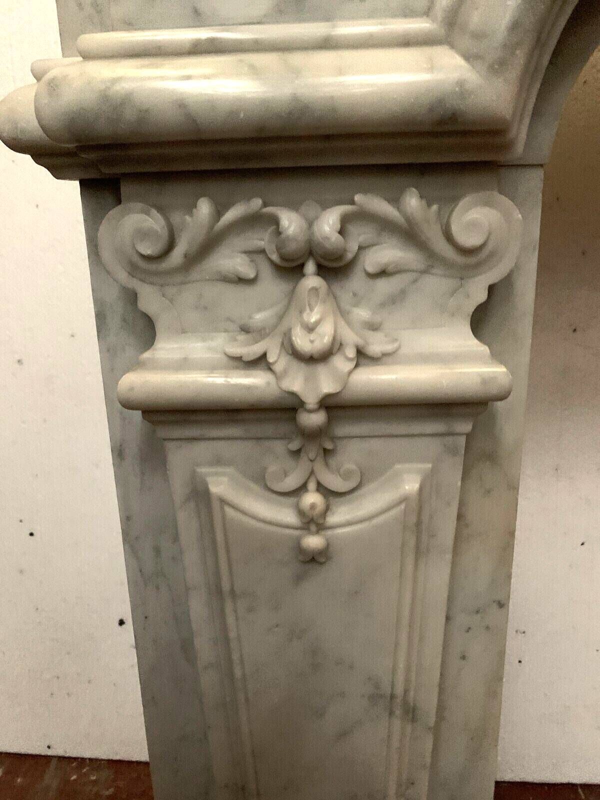 Regency style fireplace in white Carrara marble, Italy, 19th century.