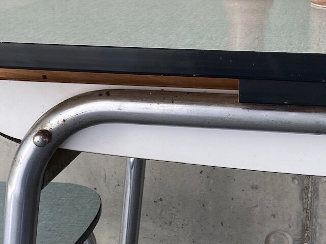 Table formica extensions 150 cm with 4 seats