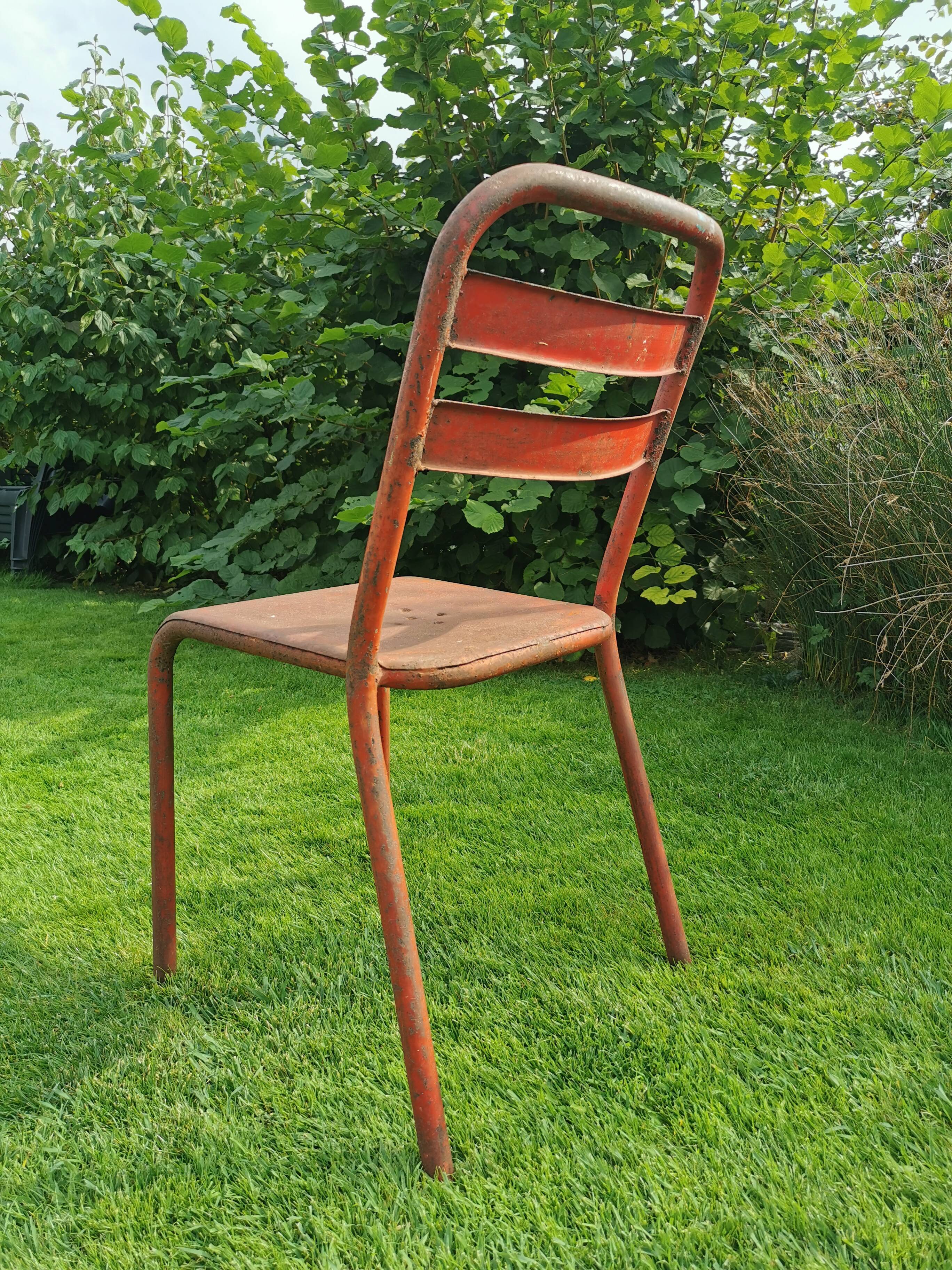 A Tolix bistro chair