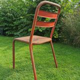 A Tolix bistro chair