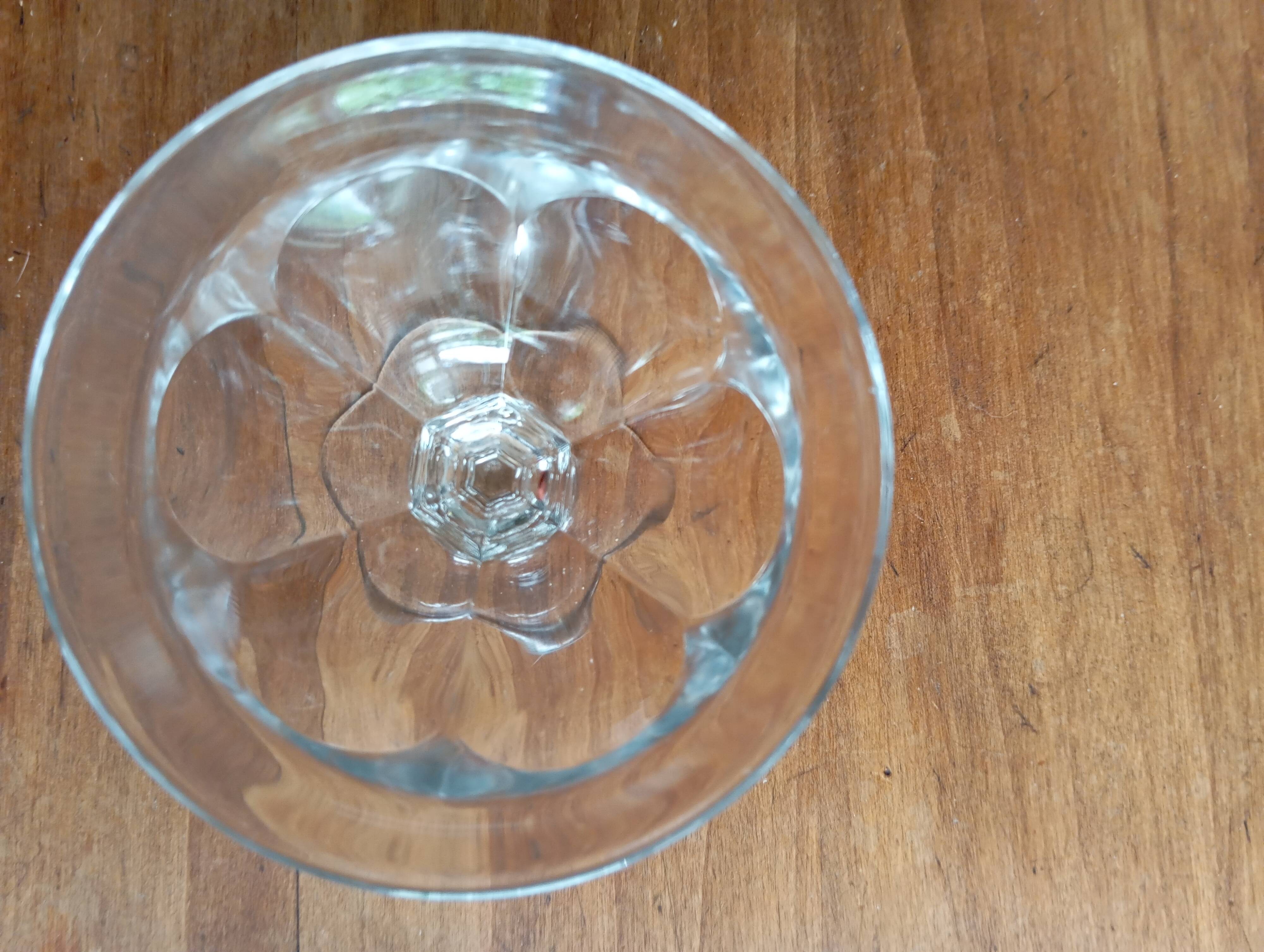 SET OF 10 FACETED GLASS CHAMPAGNE GLASSES