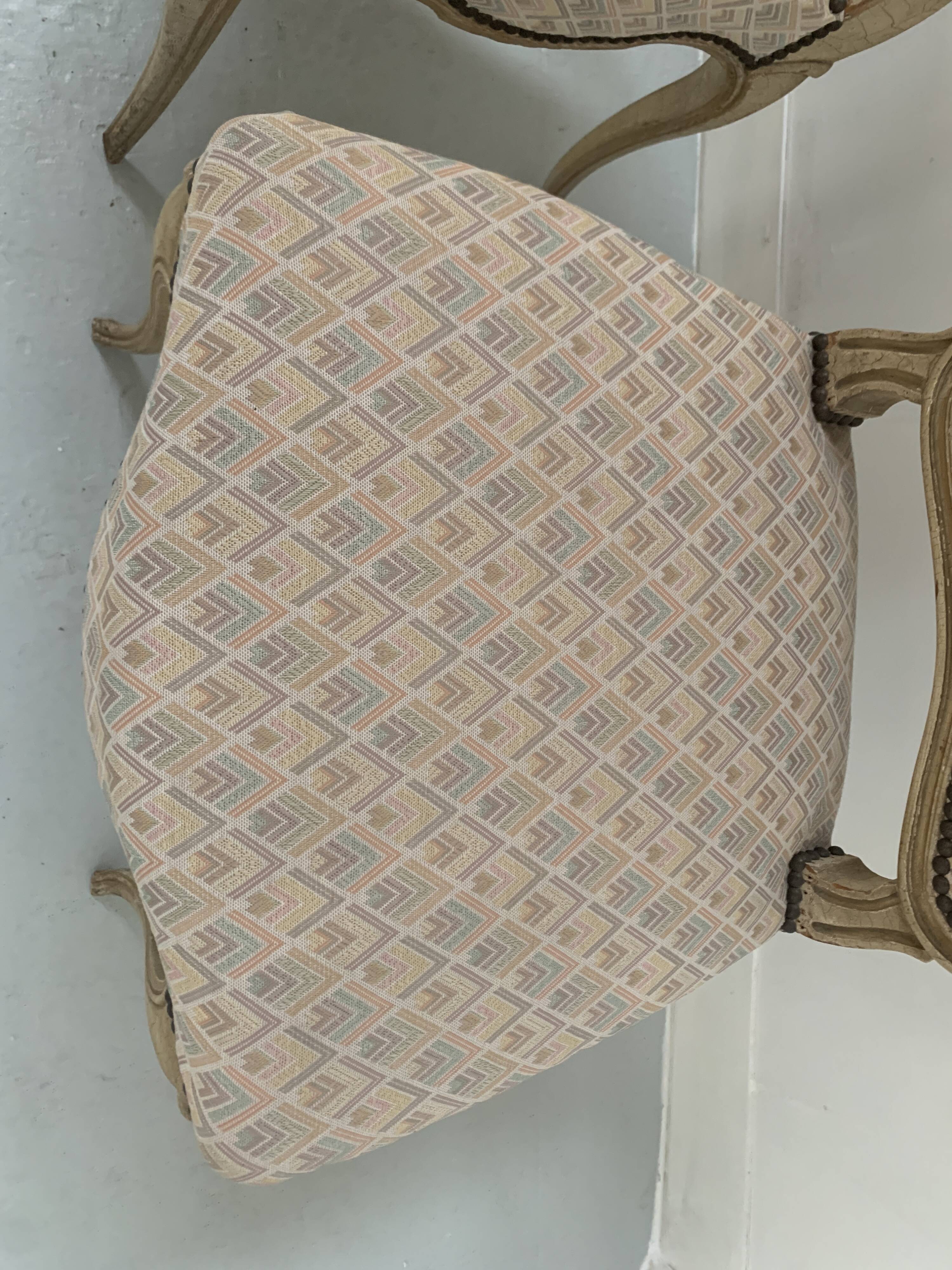 Pair of Louis XV style lounge chairs / 20th century