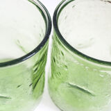 Deux verres vert glacé