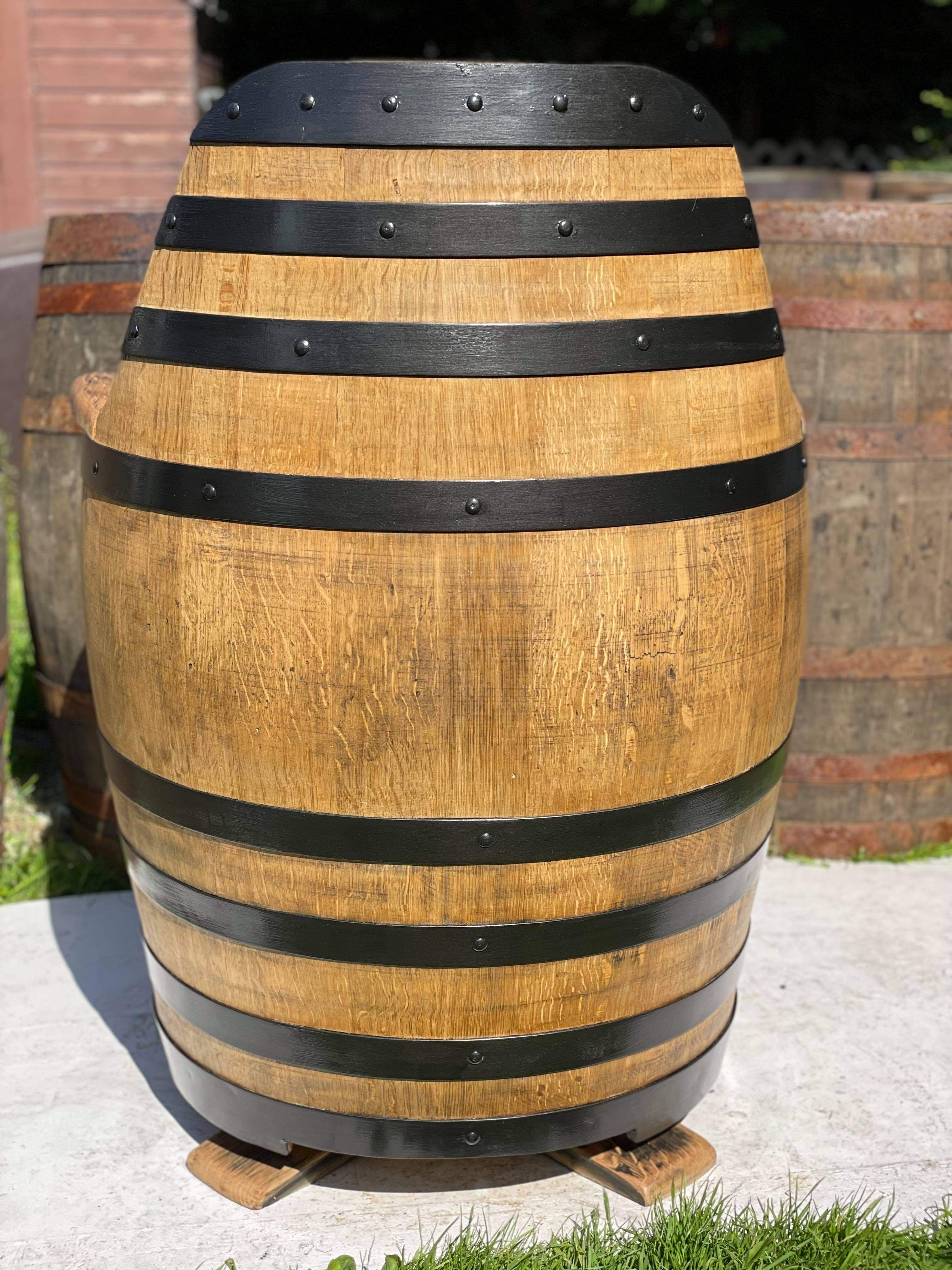 Whisky barrel armchair with spinner