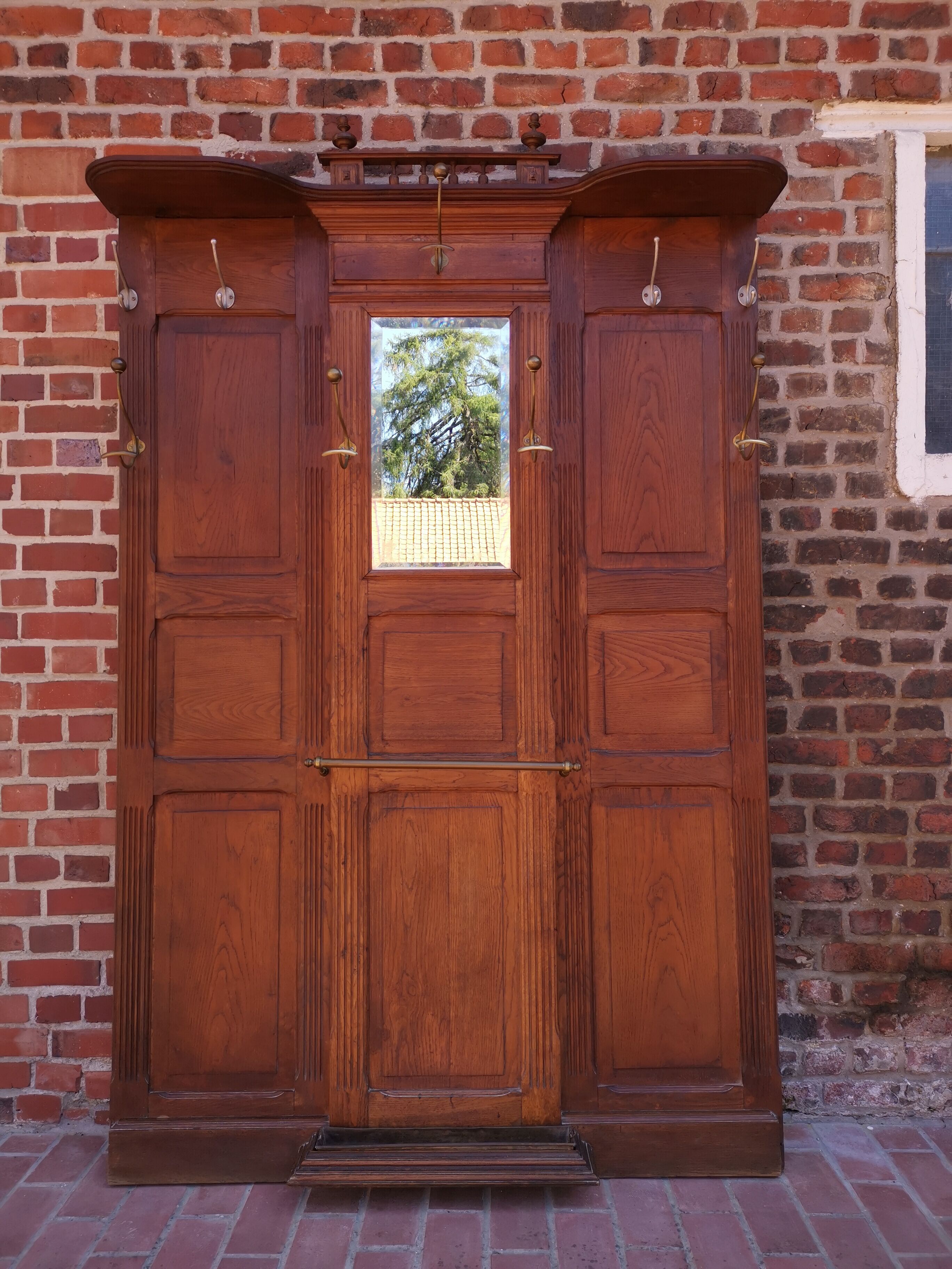 Dressing coat door late 19th