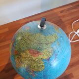 Globe terrestre lumineux 1970
