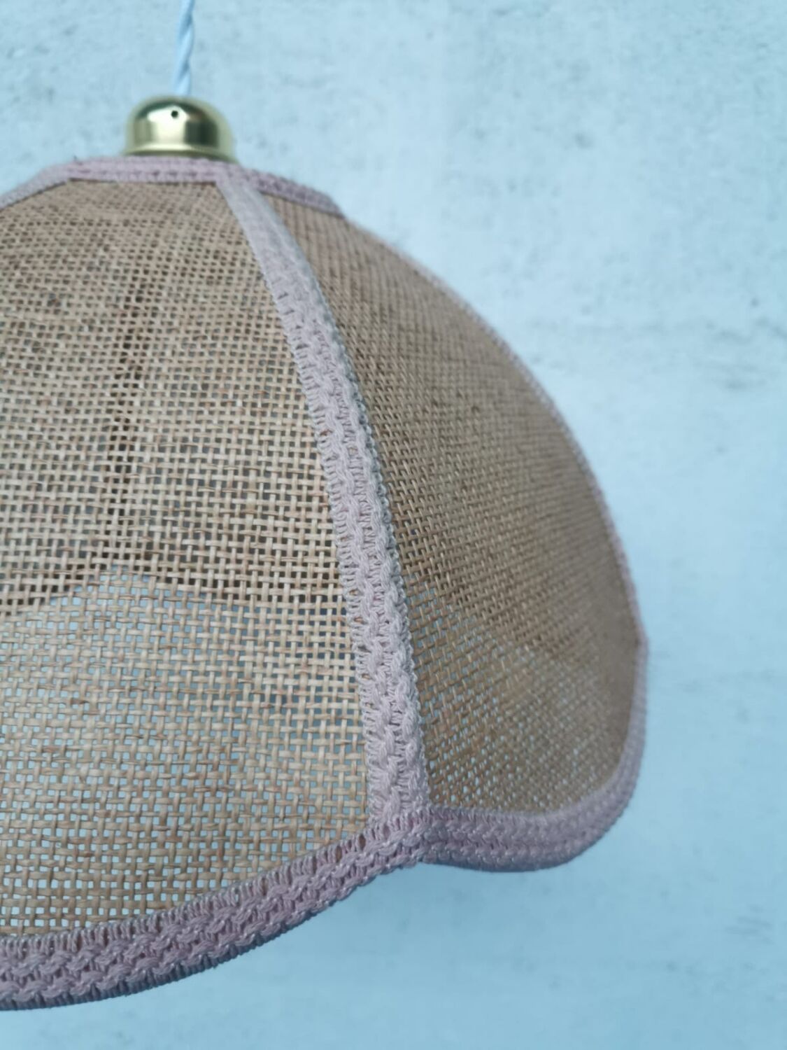 Wicker flower suspension