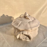 Antique soup tureen in faience, Pont-aux-Choux style.