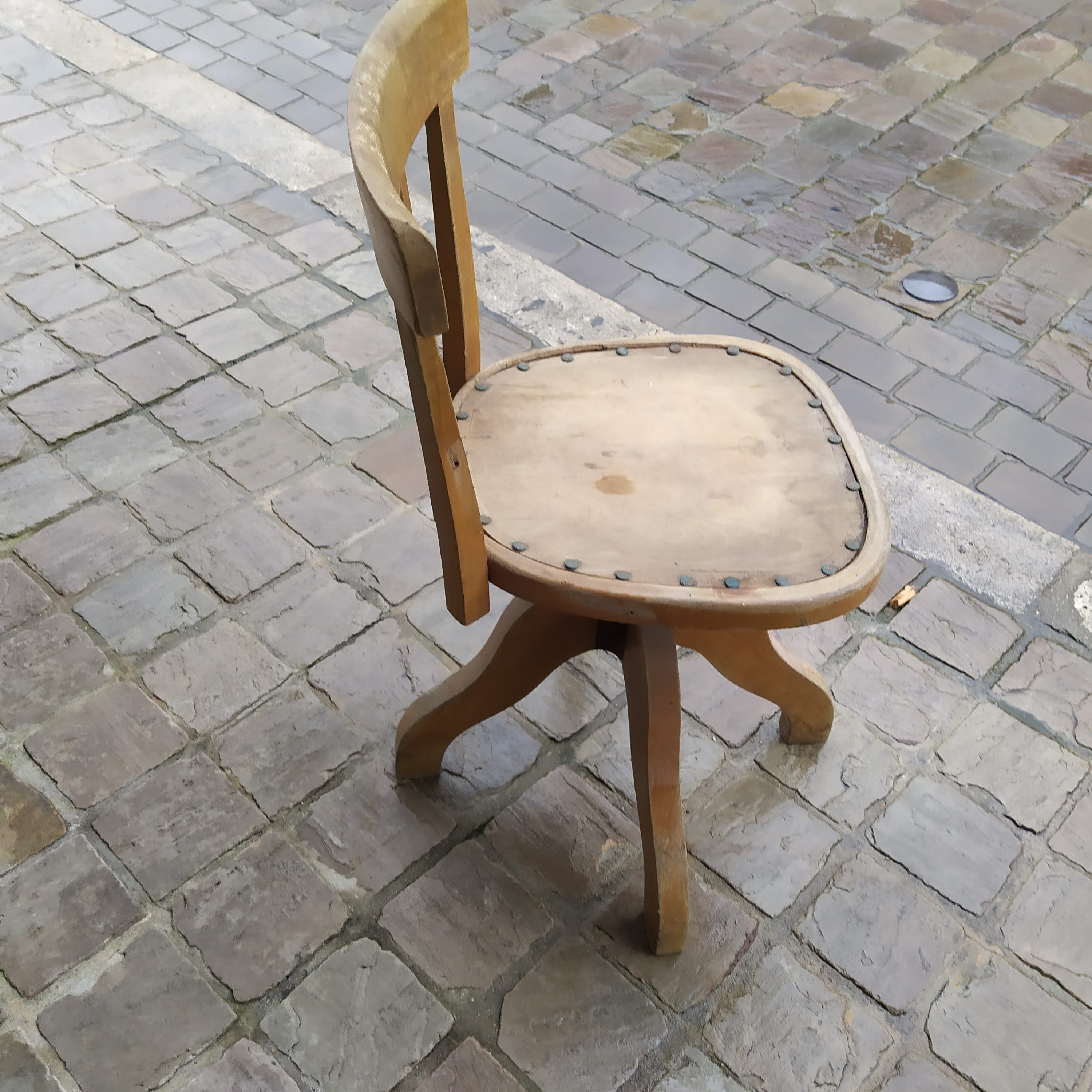 American armchair