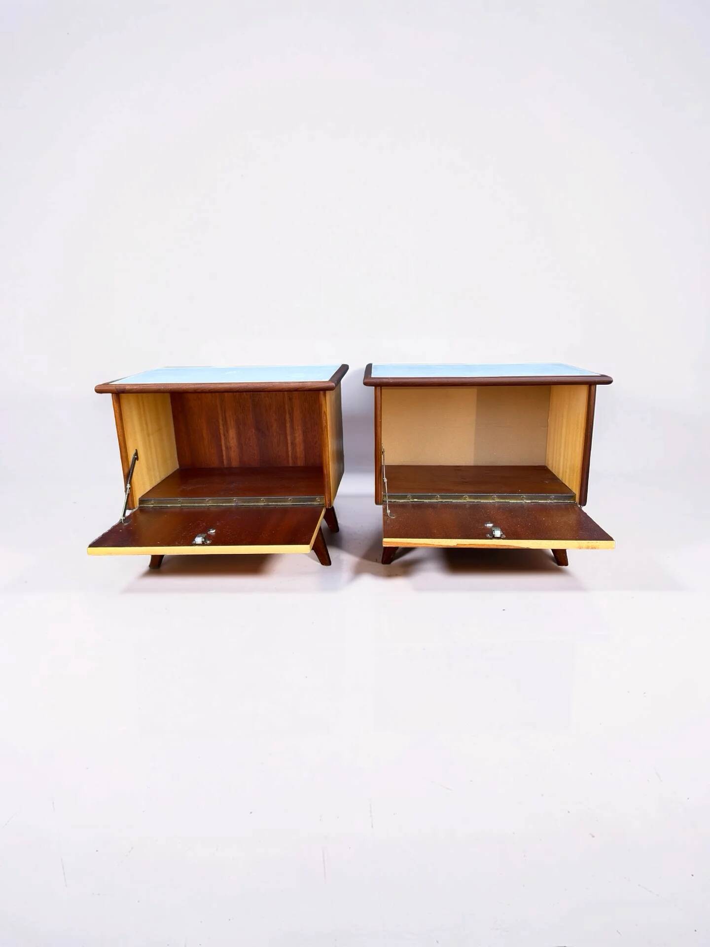 Set of 2 vintage bedside tables, 1960s