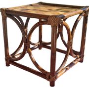 Table basse en bambou coloris miel vernissé Pier Import 1980