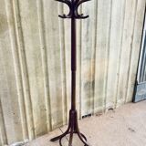 Baumann parrot coat rack