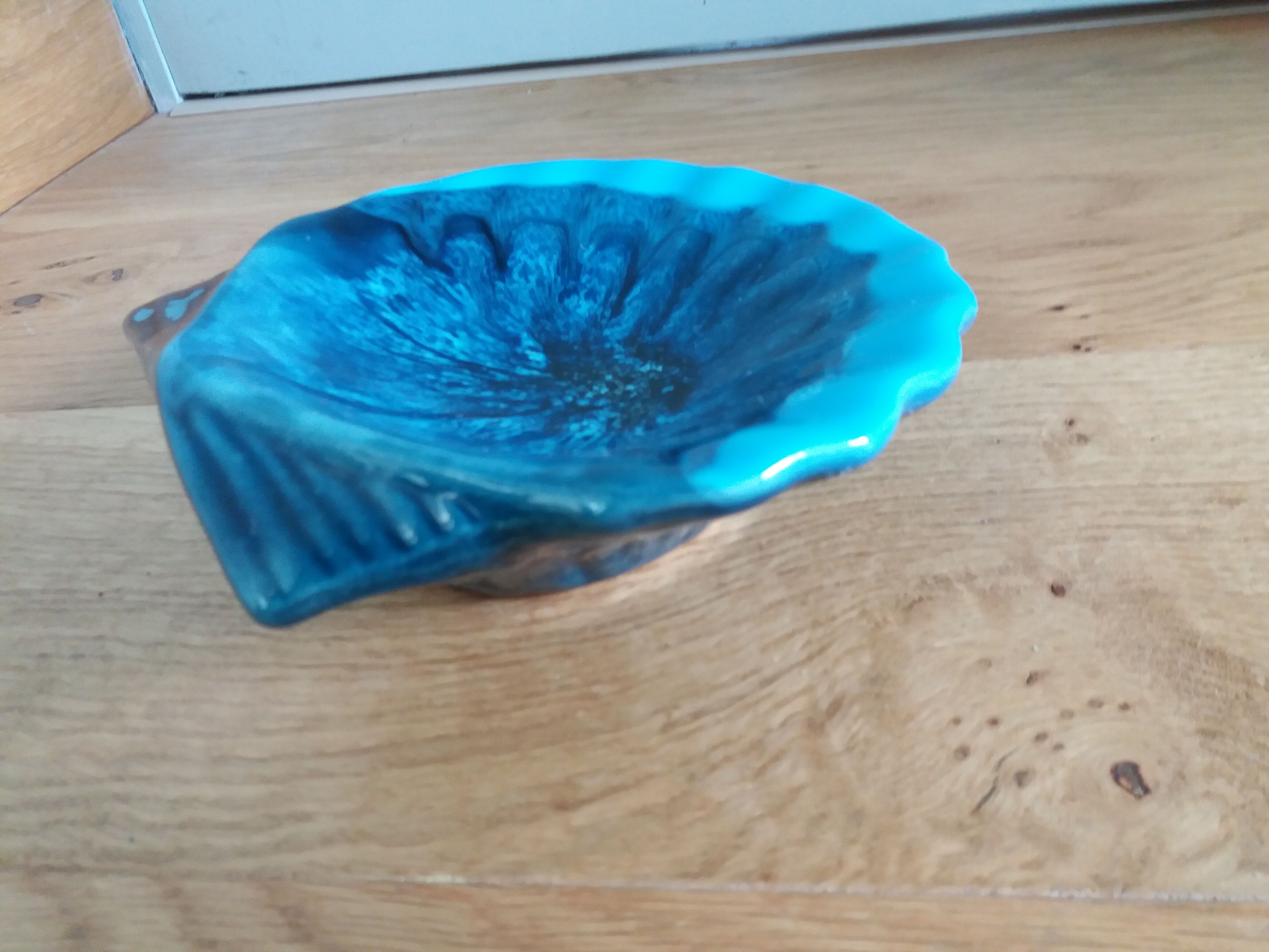 Empty ceramic shell pocket