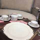 Plat rond ancien avec anses, porcelaine couleur ivoire et or, made in France Sarreguemines Digoin
