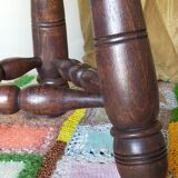 Paire de tabourets bas tripodes vintages en bois tourné