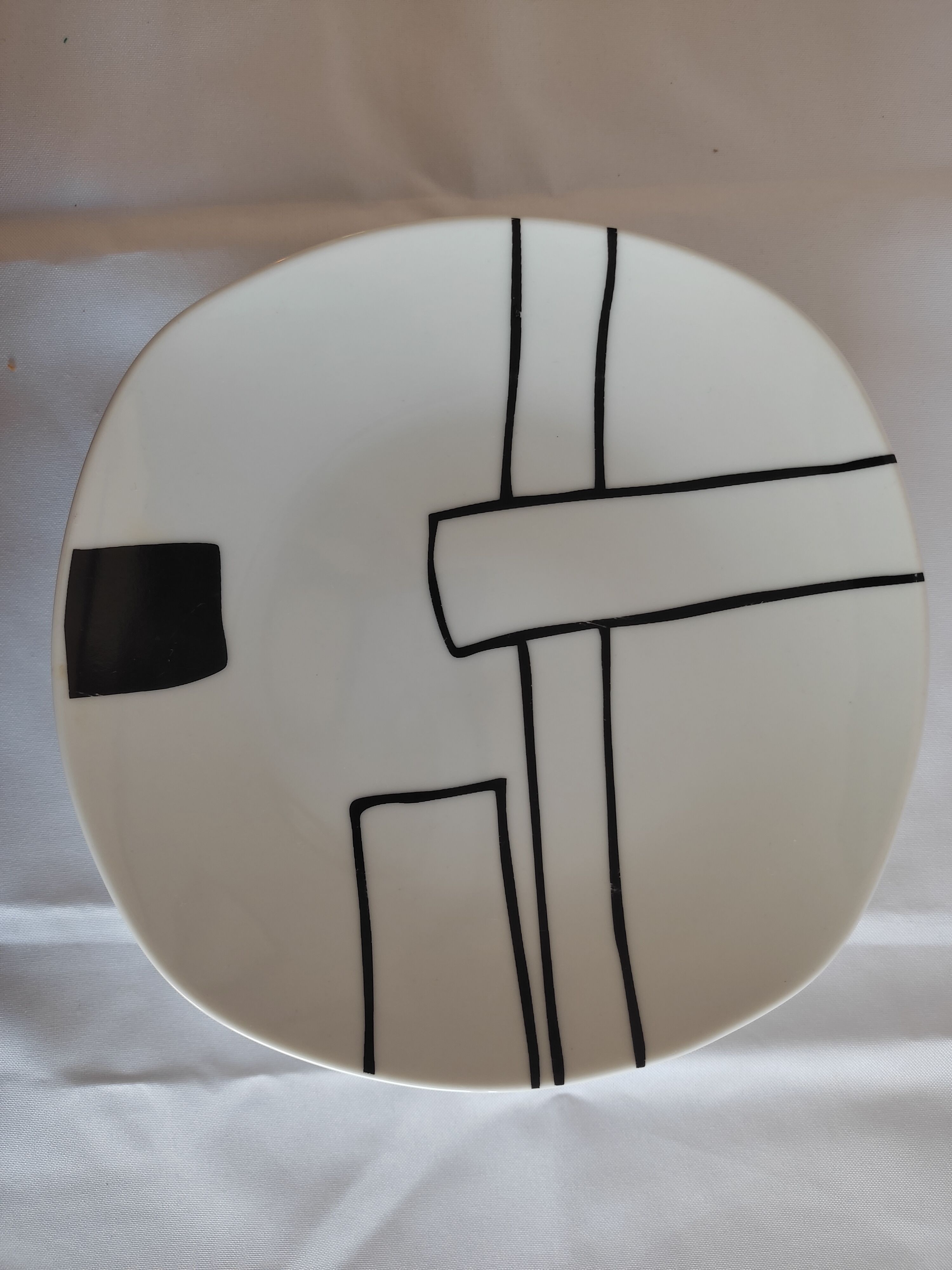 Lot assiettes art moderne