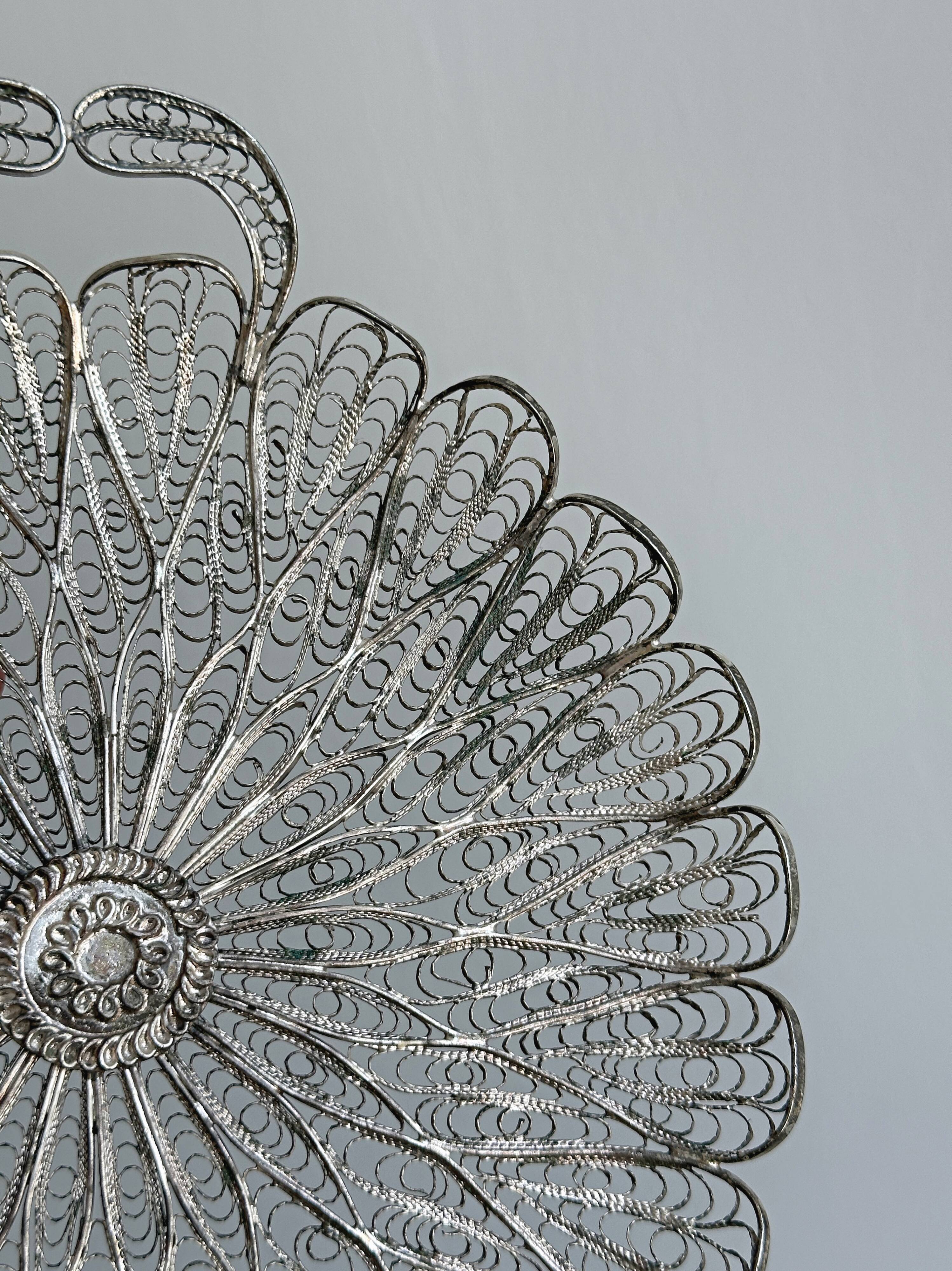 Filigree plateau in silver-plated openwork metal