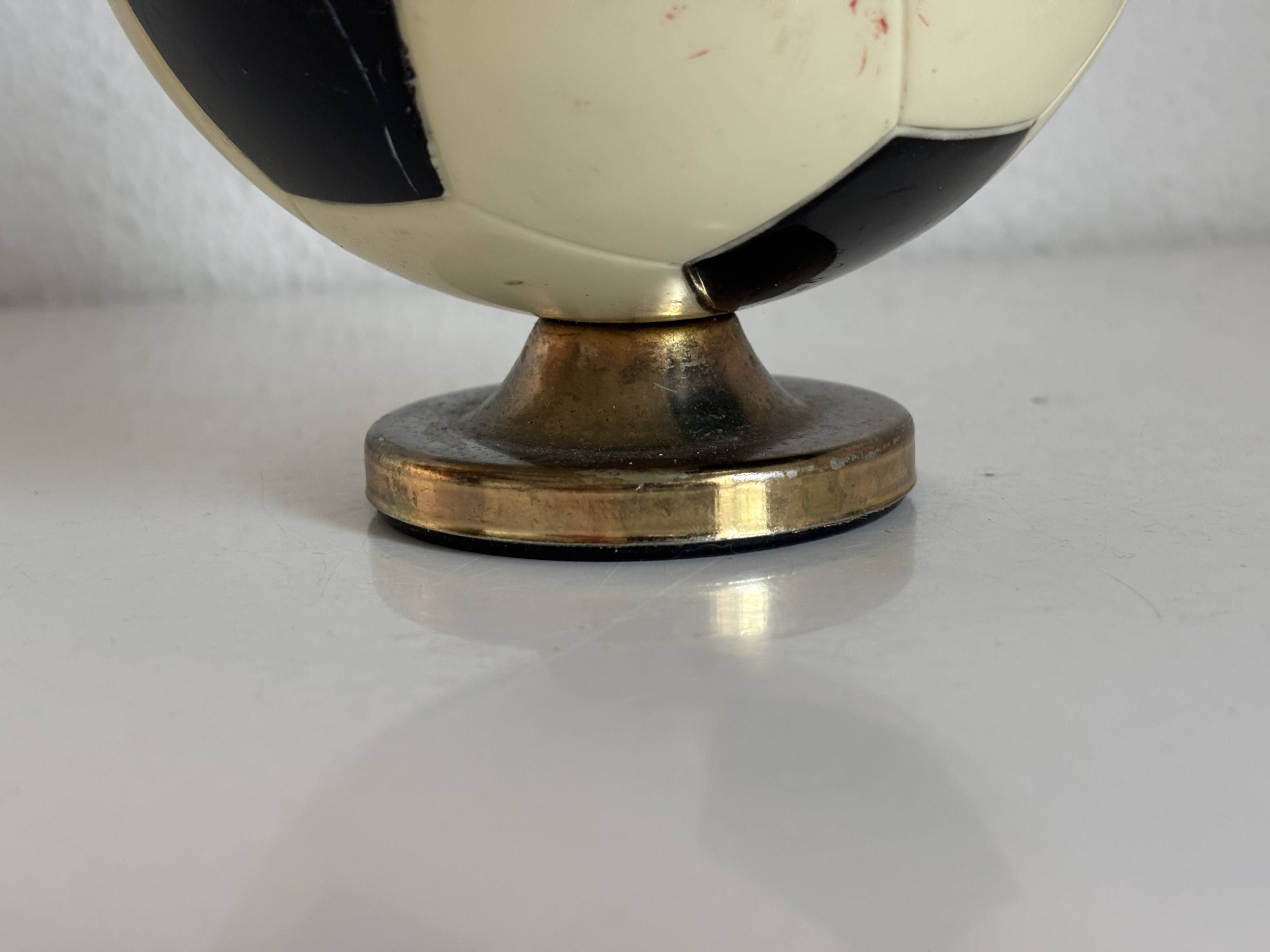 Porte-cigarettes vintage 1960 ballon football distributeur boîte - 16 cm
