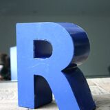 Lettre d'enseigne vintage bleue R