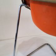 "Pussycat" chair design by Kwok Hoi Chan in leather