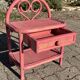 Chevet en rotin rose