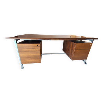 Large executive office