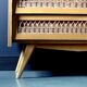 Commode vintage en bois et croisillons en rotin