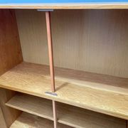 Armoire U-450 en placage de chêne, variante jaune et blanc, Jiří Jiroutek pour Inte