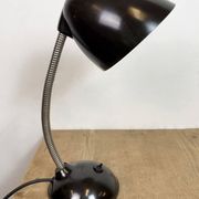 Lampe de table vintage en bakélite marron à col de cygne, années 1950