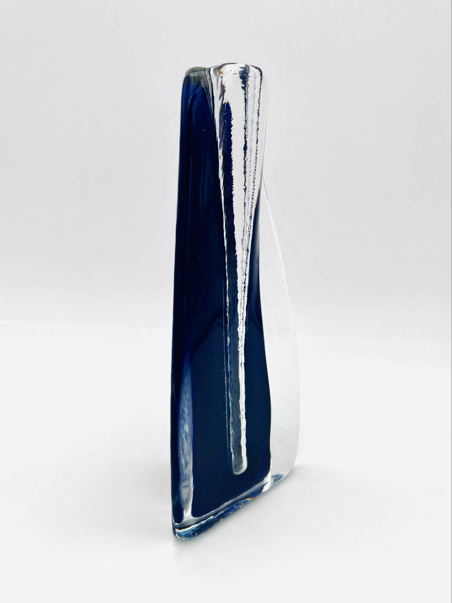 Vase Sculptural Sommerso - Václav Hanuš - Design Tchécoslovaque 60s