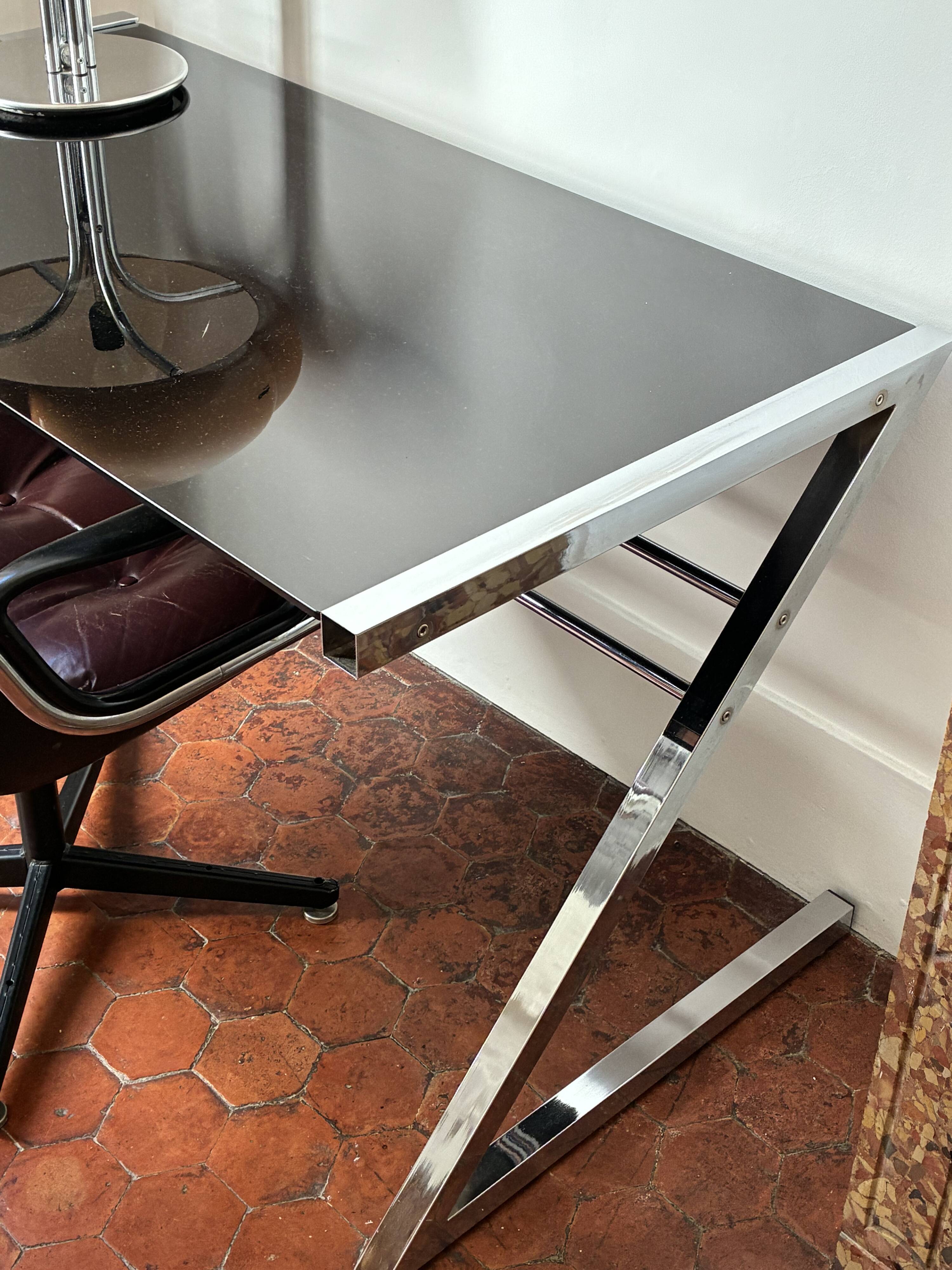Space age desk in chrome and smoked glass, 1970s.