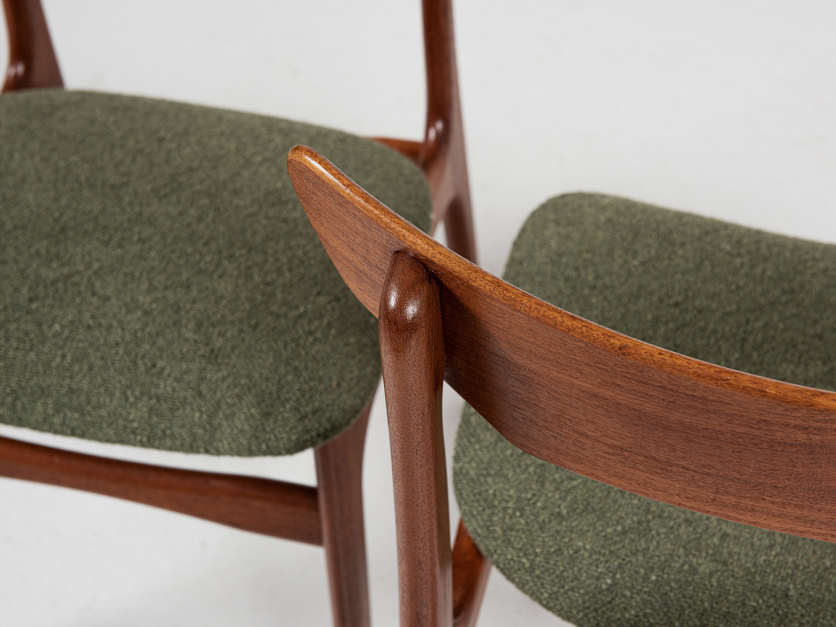 10 chairs in teak by Schiønning & Elgaard 1960s