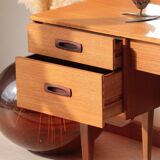 Coiffeuse vintage anglaise en teck – Limelight Furniture – Années 60