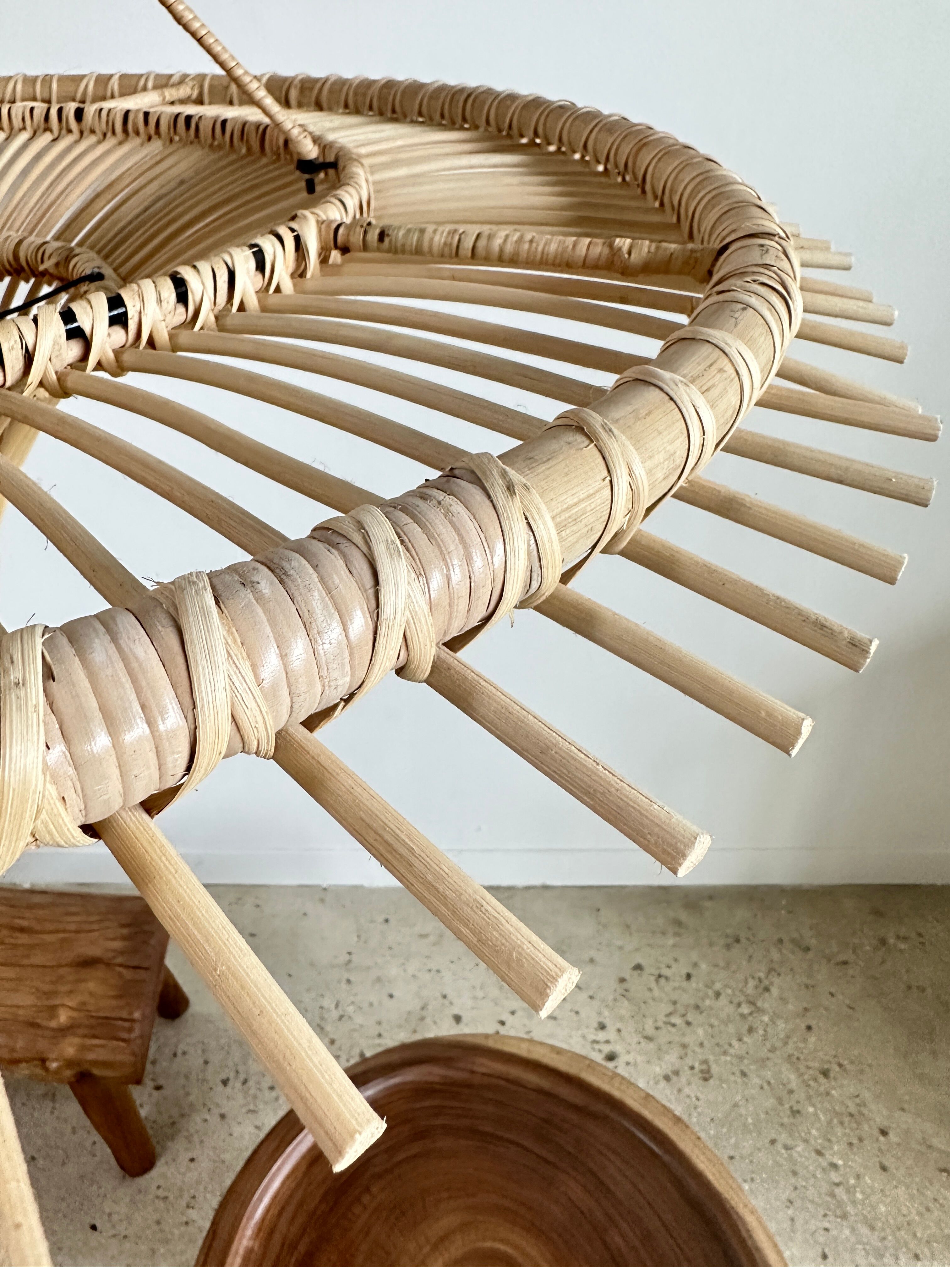 Suspension rattan saucer iron frame D:120 H:60