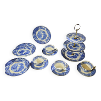 Dutch earthenware, Castillo model dessert service