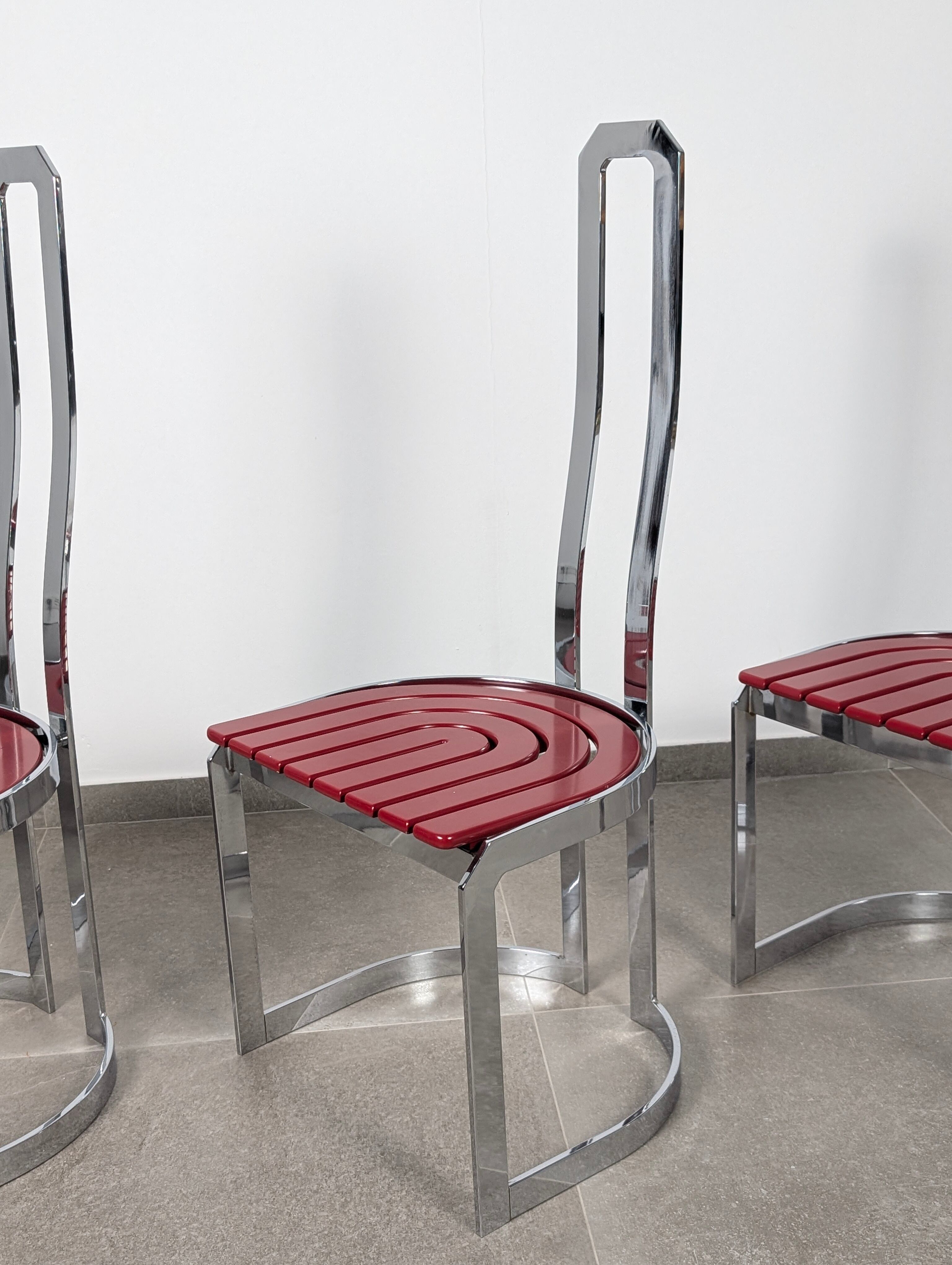 Postmodern chairs in chromed steel and red wood, set of 4, 1980s