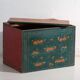 Coffre ancien polychromé en bois de pin – Chine, vers 1900