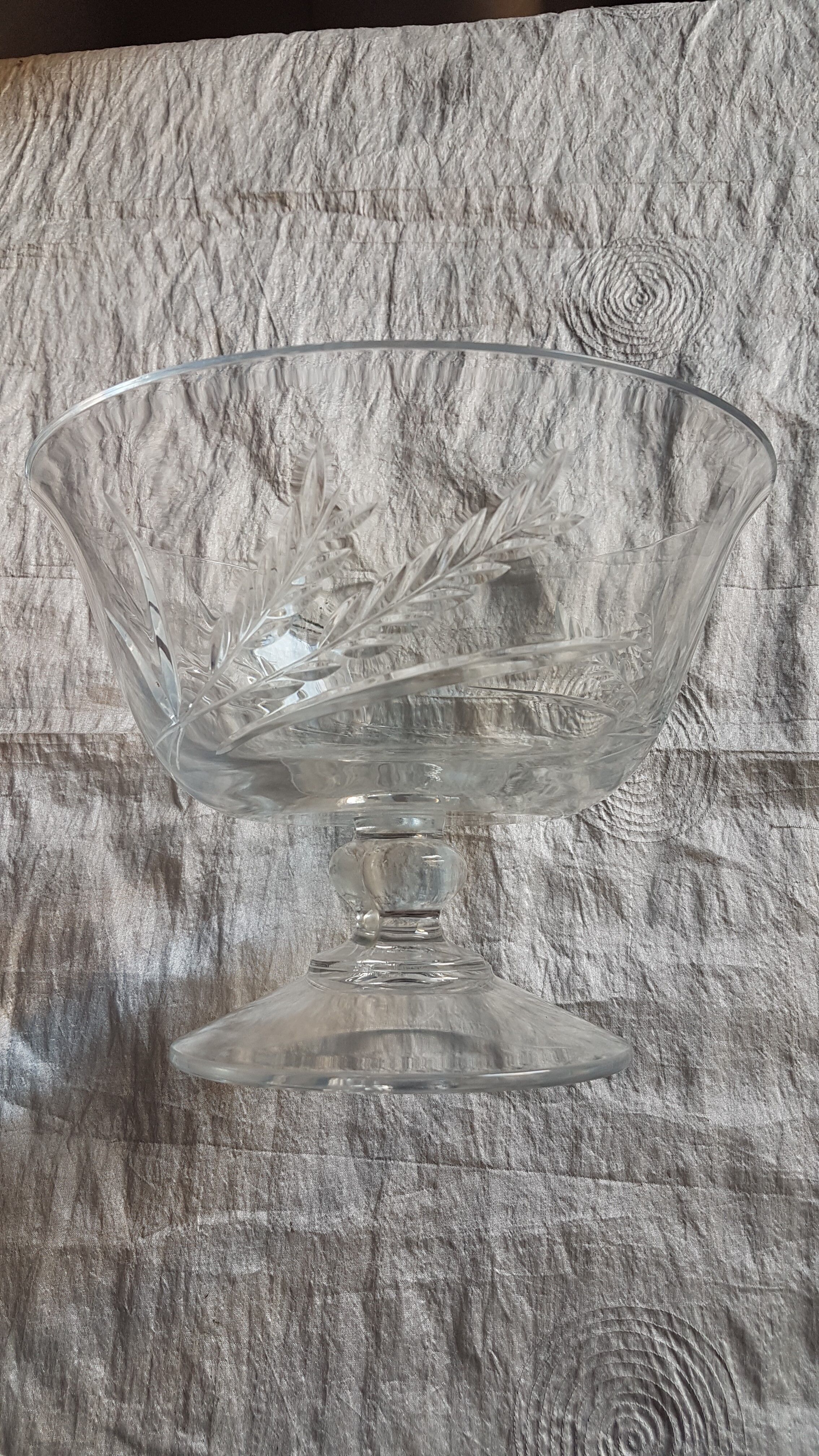 Vintage crystal fruit cup