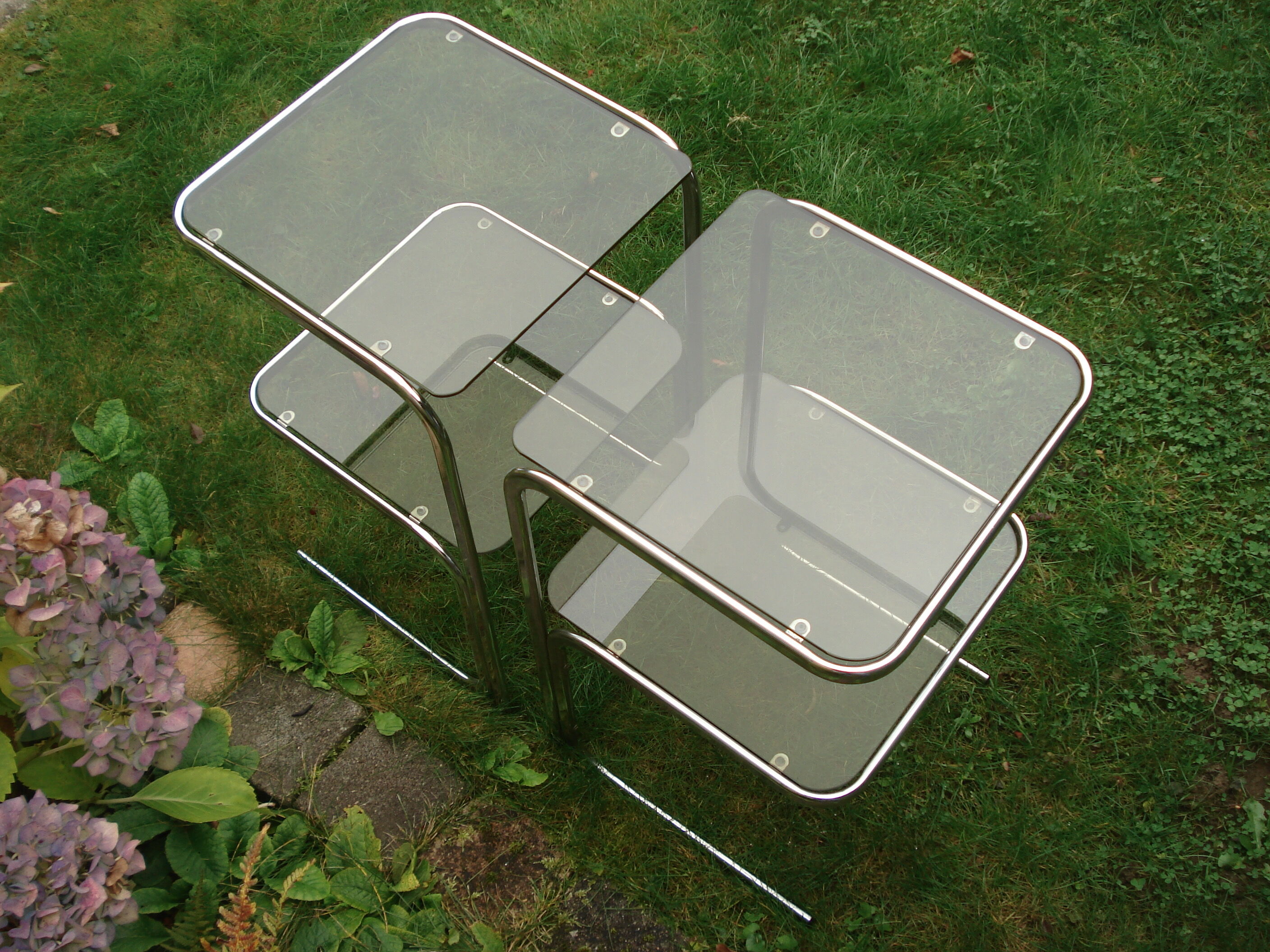 Pair of 2 vintage side tables 1970