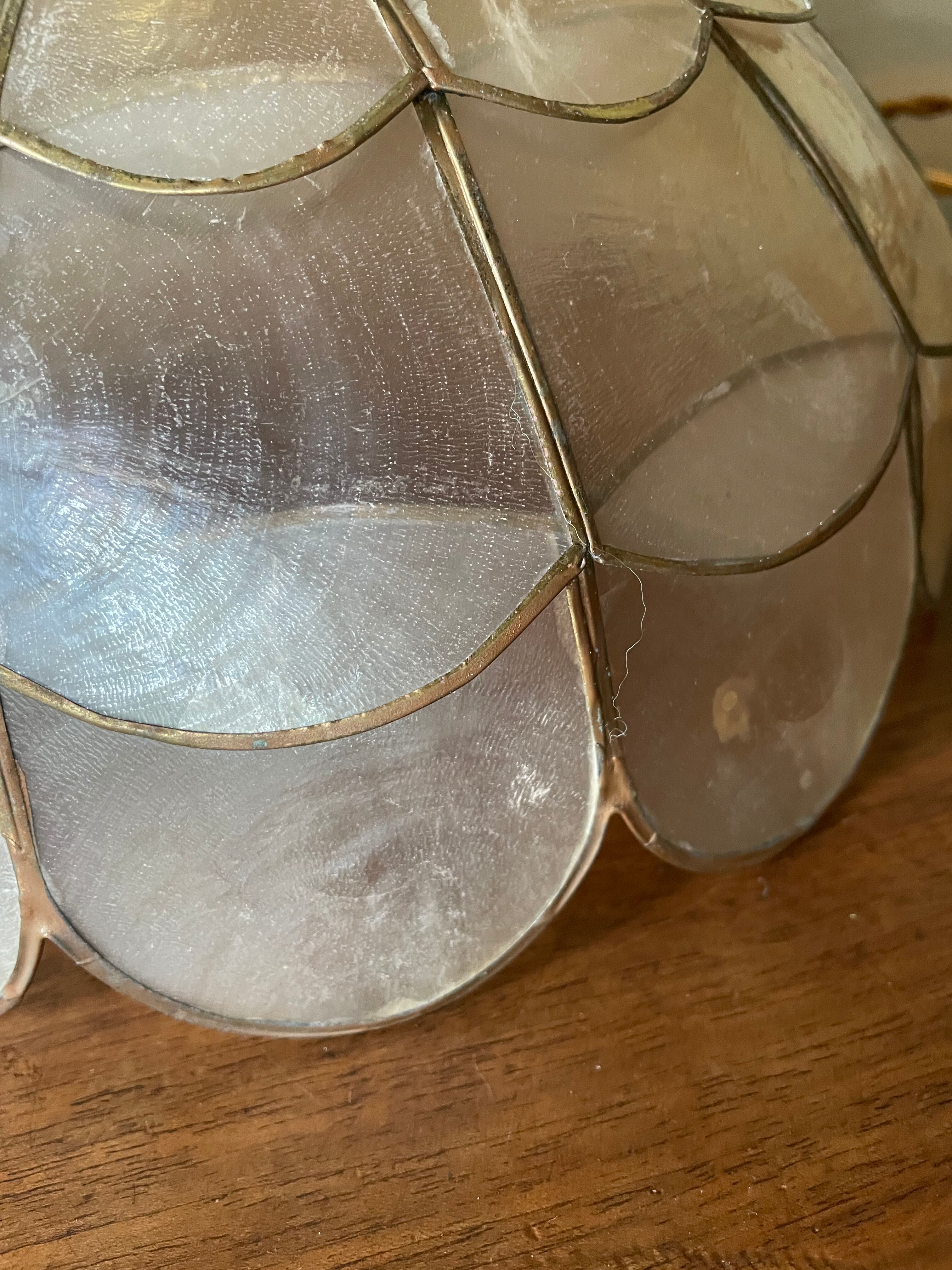 Suspension nacre et laiton