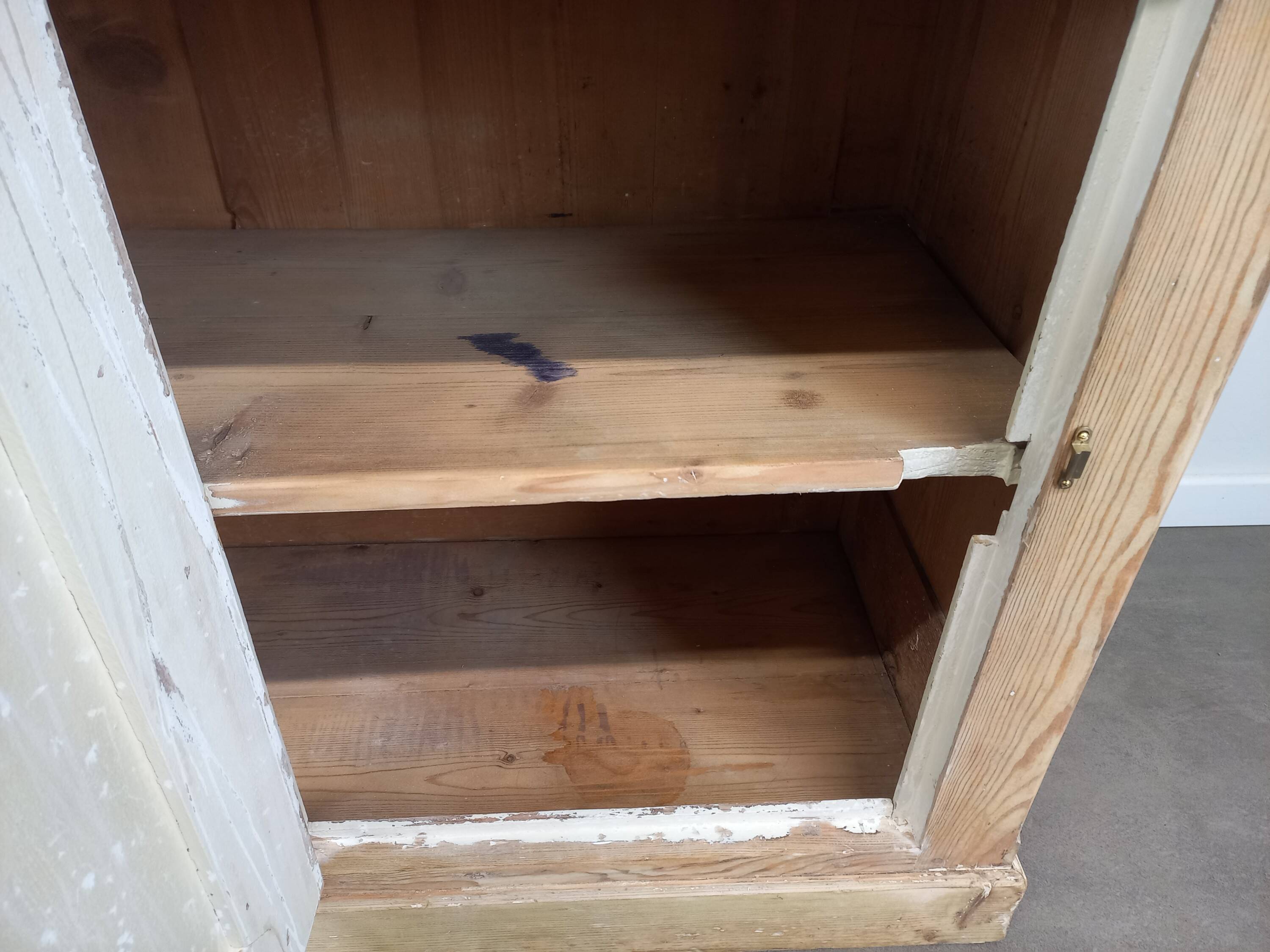 Rustic 3-door sideboard