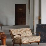 Svante Skogh, freestanding canapé in floral fabric, modern Swedish, 1940s